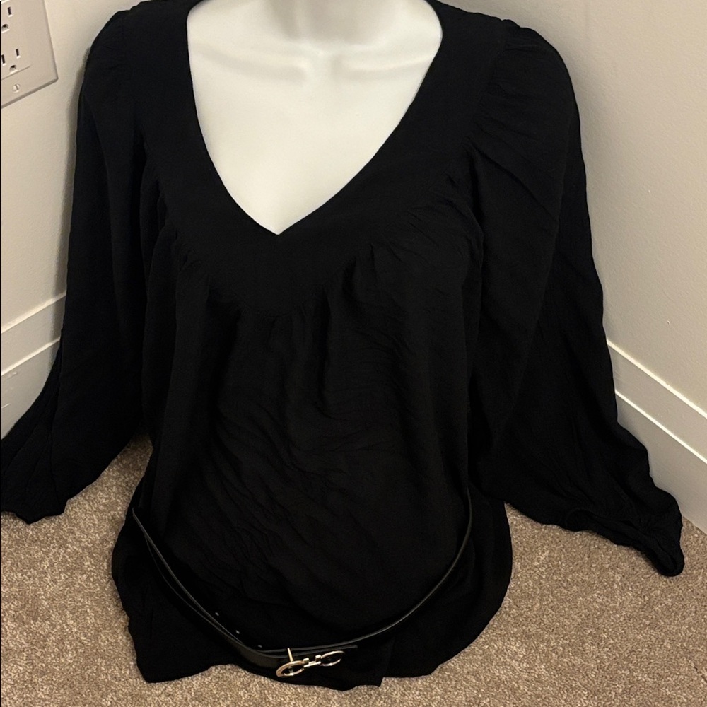 Reitman’s puff sleeves blouse size Medium - Picture 4 of 15